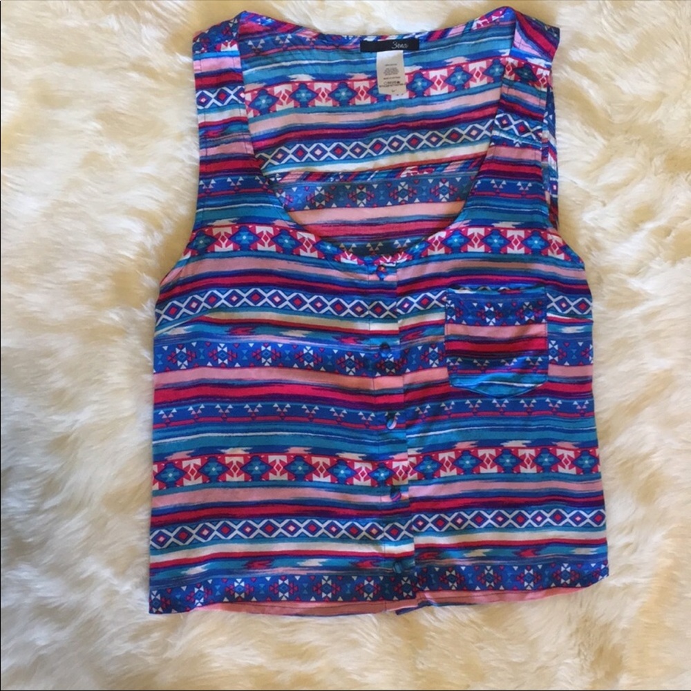 3/$15 Aztec Print Crop Tank